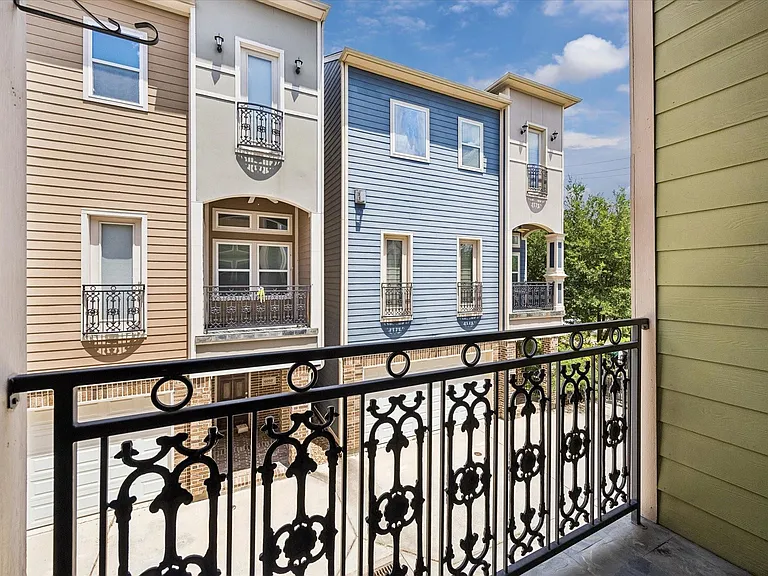 609 Rutland St #B — Photo 26
