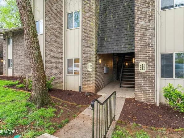 3636 Taliluna Ave APT 219, Knoxville, TN 37919