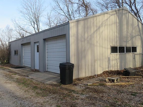 2nd image of 6295 Logansport Rd