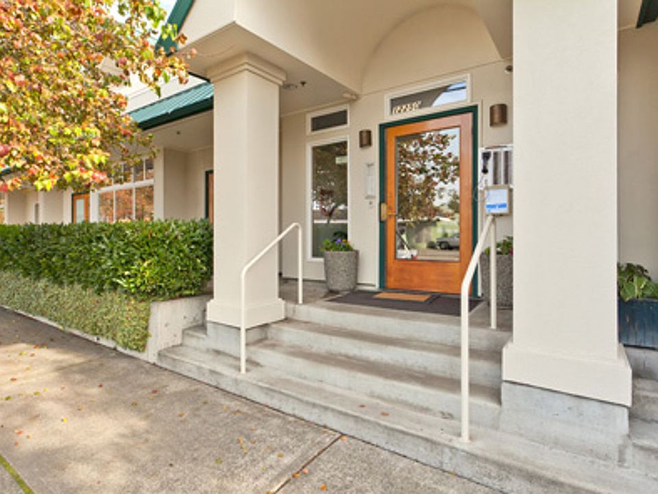 Building Photo 5