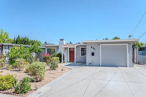 891 Lori Ave Photo 1