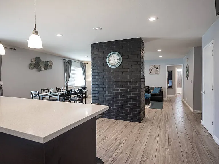 Carrera Dr — Photo 21