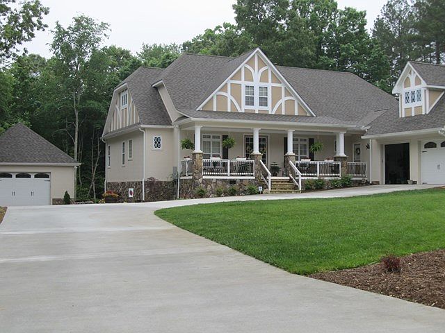 1st image of 56 Alexander Dr