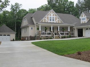 56 Alexander Dr, Bracey, VA 23919