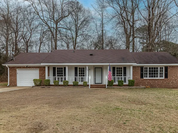 102 Pine Ct, Goldsboro, NC 27534