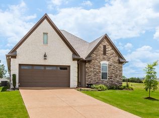 330 Saint Andrews Dr, Oakland, TN 38060