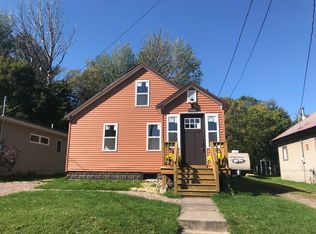1110 Tweed St, Sault Sainte Marie, MI 49783