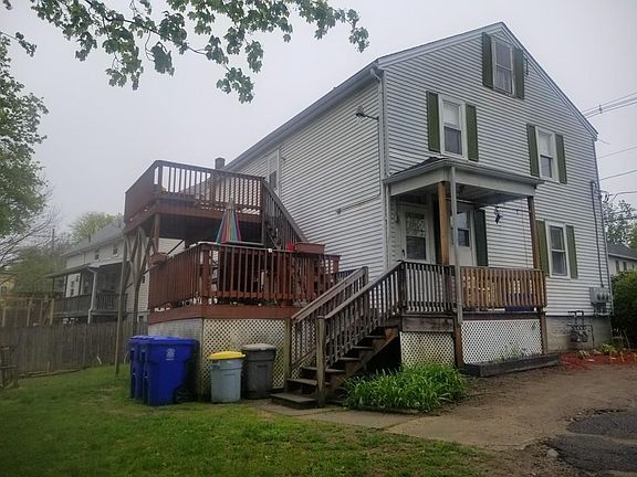 3rd image of 107 Summer St