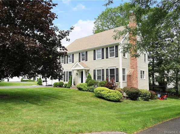 4 Taylor Court, Ridgefield, CT 06877