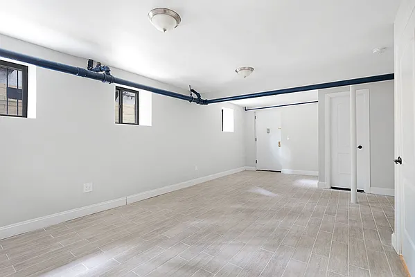 Rented by Compass | media 31