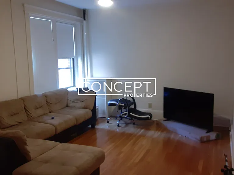 75 Longwood Ave #2R — Photo 1