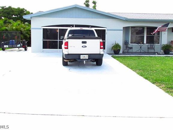 2nd image of 1419 Alwynne Dr