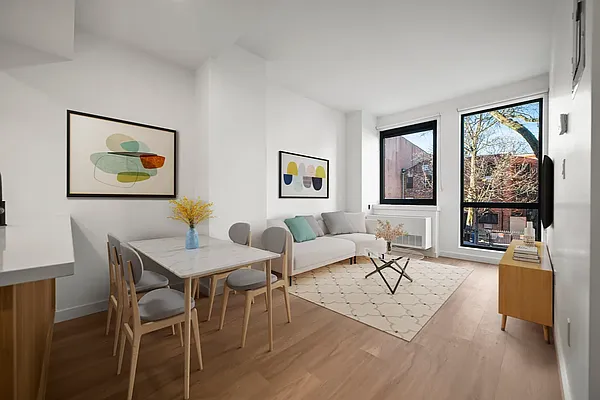 Rented by Twin Group | media 52