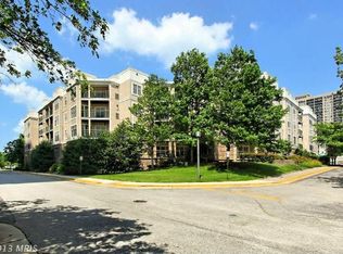 5563 Seminary Rd APT 103, Falls Church, VA 22041