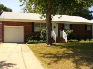 4004 W Weaver Rd, Hampton, VA 23666