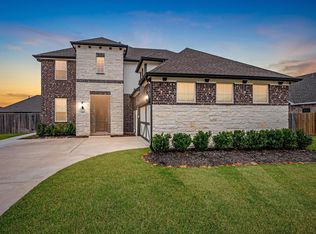 11811 Saint Augustine Dr, Mont Belvieu, TX 77535