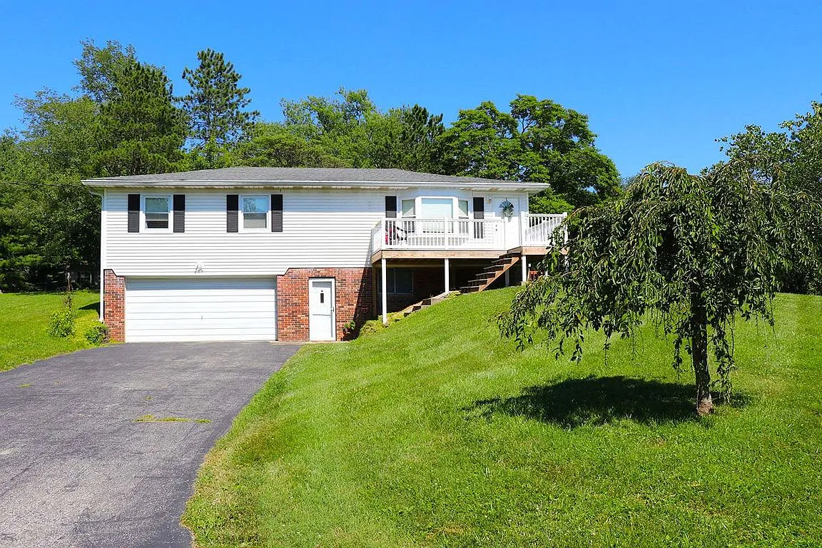 1860 E Moffett Ln photo 1