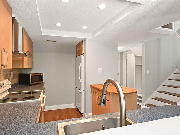 5th image of 649 Huntington Ave #9