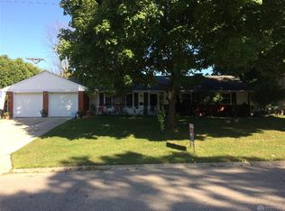 4090 Burning Tree Dr, Dayton, OH 45440