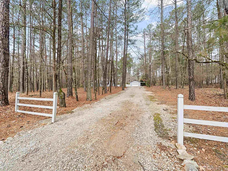 1881 Armour Bridge Rd — Photo 40