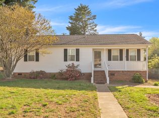 18 Genesis Ct, Greenville, SC 29601