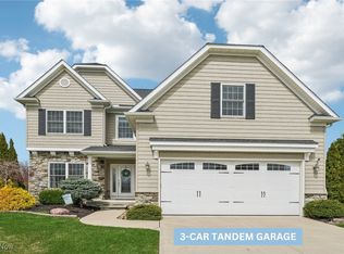 36144 Sophia Ln, North Ridgeville, OH 44039