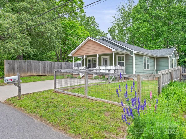 152 Marietta St, Asheville, NC 28803
