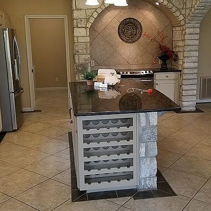 Kitchen island & stove nook