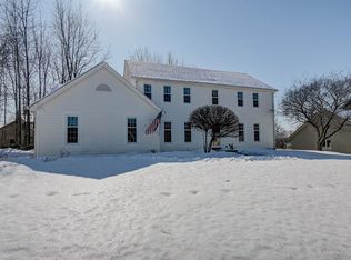 N53W14345 Aberdeen Dr, Menomonee Falls, WI 53051