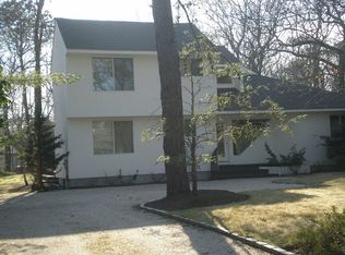 19 Bridle Path, Westhampton Beach, NY 11978