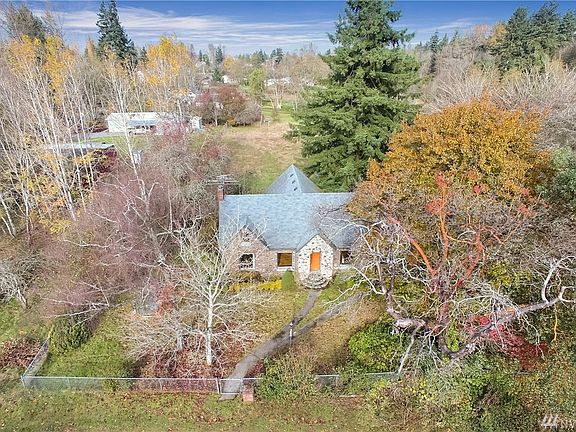 3rd image of 3811 84th St E