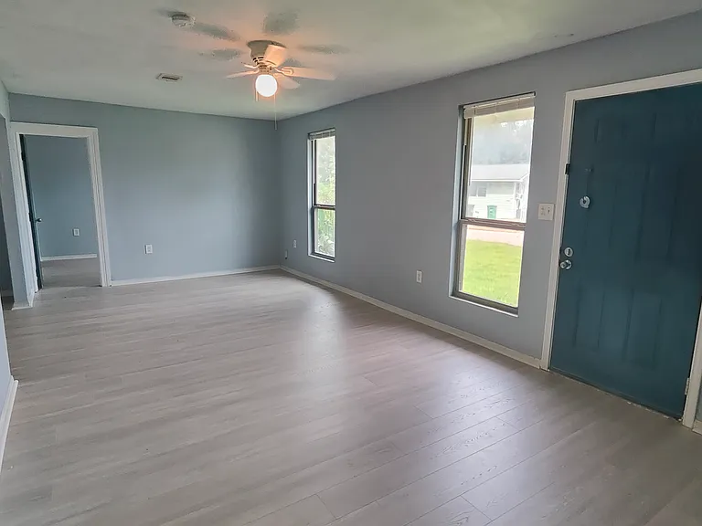 8437 Garland St #B — Photo 3