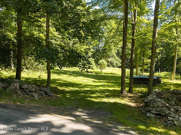 2nd image of 414 Buck Road