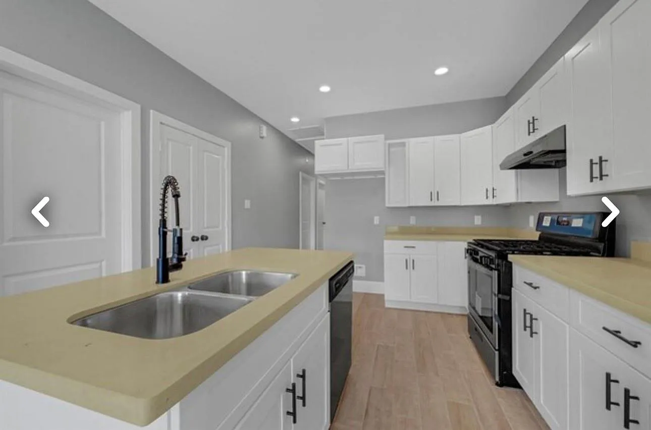 3 bed, 2.0 bath, 2263 sqft, $1,650 — Photo 2