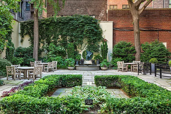 Sold by Compass | media 10