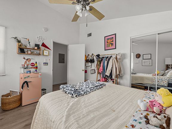 2nd image of 5369 Saxon St