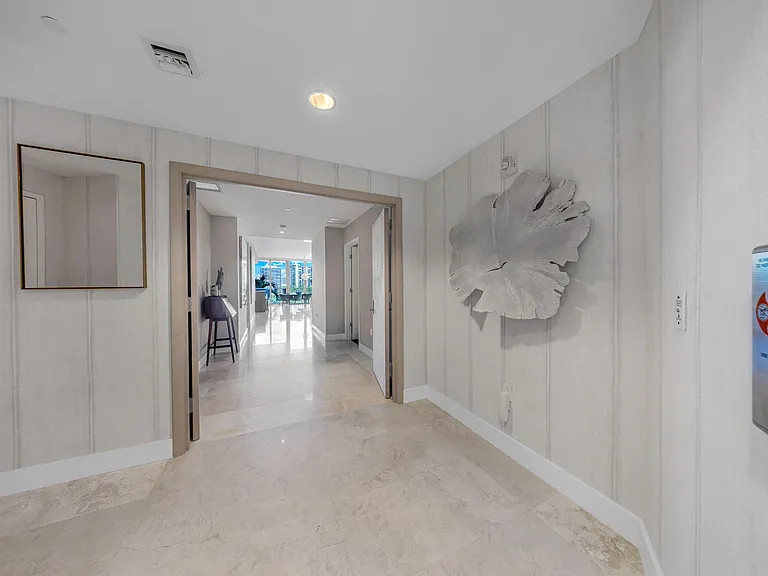 701 N Fort Lauderdale Beach Blvd #406 — Photo 30