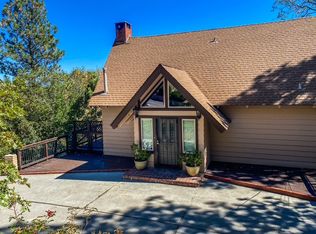 27811 Saint Bernard Ln, Lake Arrowhead, CA 92352