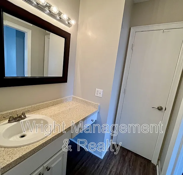 505 S Westland Ave #D — Photo 11