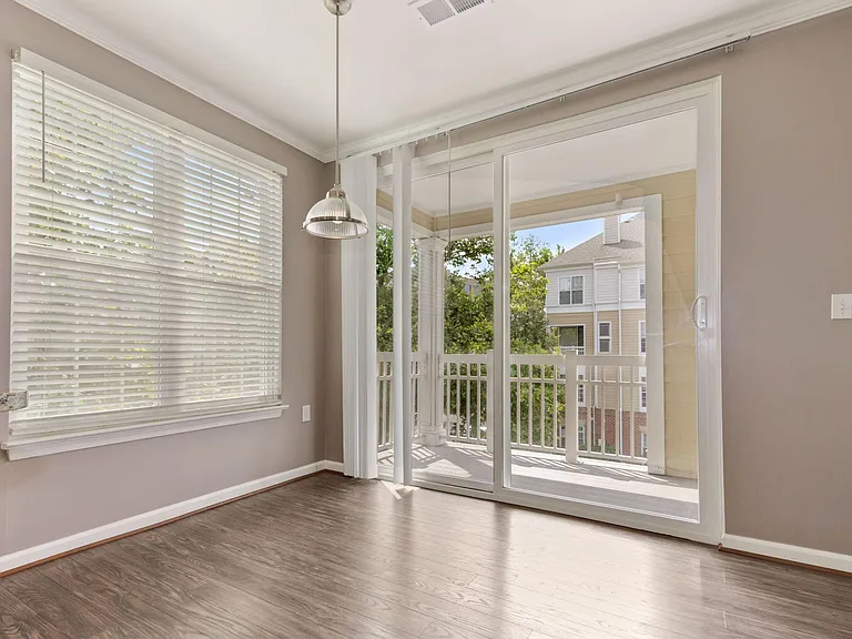 2108 Highcourt Ln #305 — Photo 9