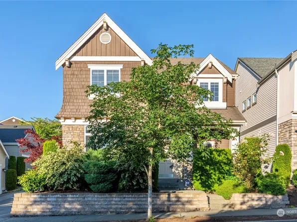 2416 NE Davis Loop, Issaquah, WA 98029