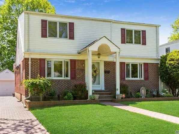 0 Bryant Ave, New Hyde Park, NY 11040