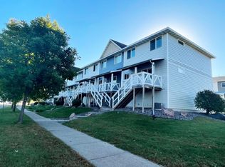 1033 W Macarthur Ave, Eau Claire, WI 54701