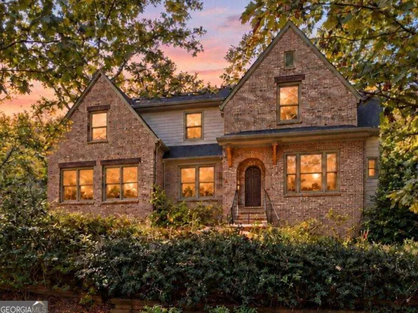 3725 River Club Dr, Cumming, GA 30041