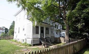3rd image of 305 E Gambier St