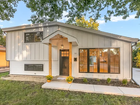 33 N Lincoln Ave, Addison, IL 60101