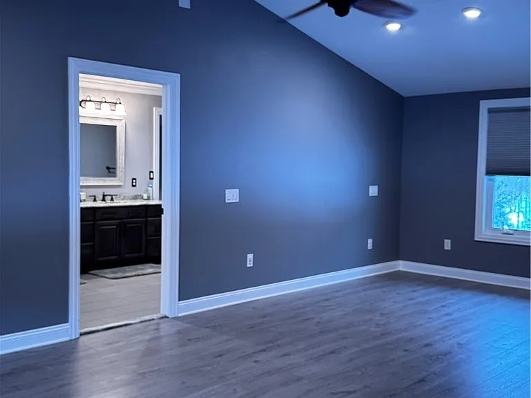 7633 Hidden Valley Dr — Photo 18