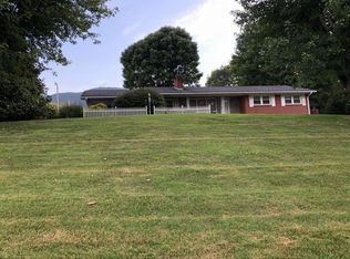 108 Old Watson Rd, Johnson City, TN 37604