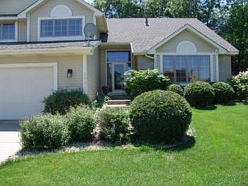 1st image of 338 Meadowood Ln