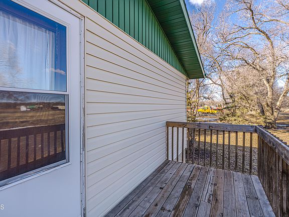 5th image of 4095 Sunny Ln S